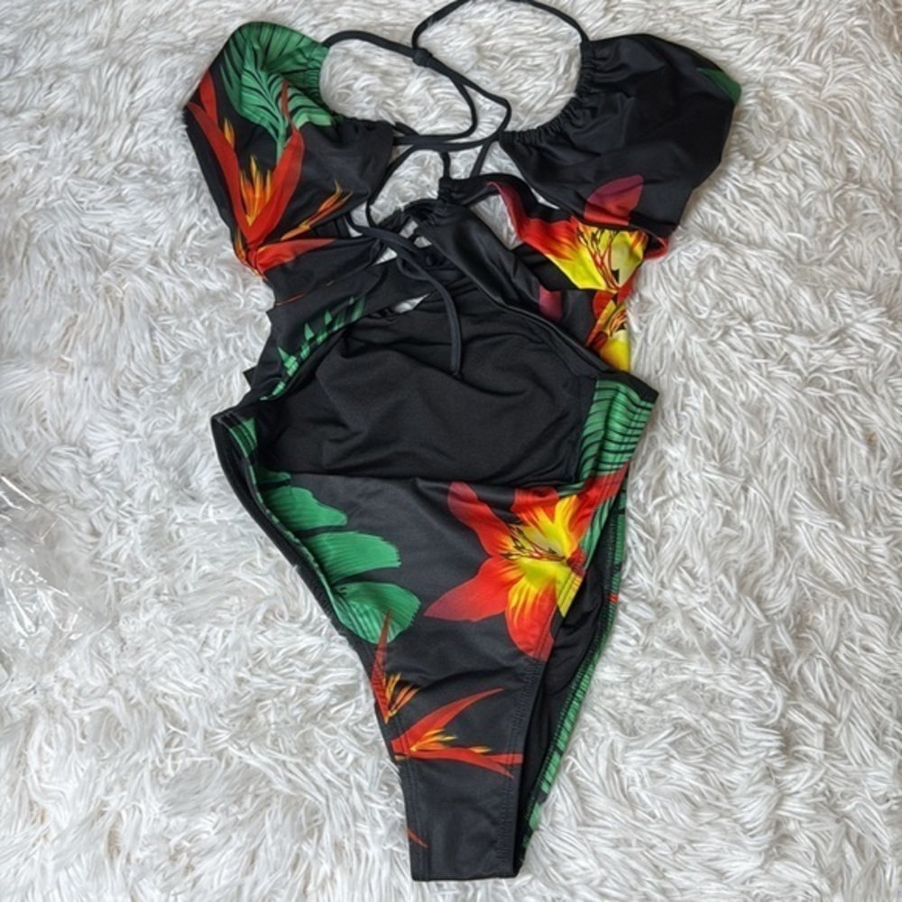 Frederick's of Hollywood Cabarita One-Piece Swimsuit Paradise Print Large NWT